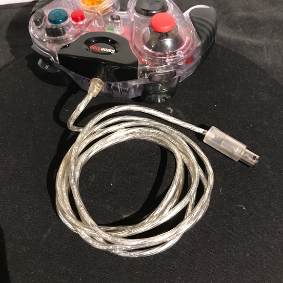 GameStop Nintendo GameCube LED Controller (RED) - Picture 3 of 7